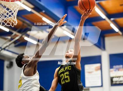 Thumbnail 3 in Prolific Prep of Napa Christian vs. Dream City Christian (Crush in the Valley) photogallery.