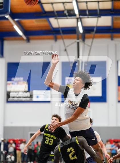 Thumbnail 3 in Prolific Prep of Napa Christian vs. Dream City Christian (Crush in the Valley) photogallery.