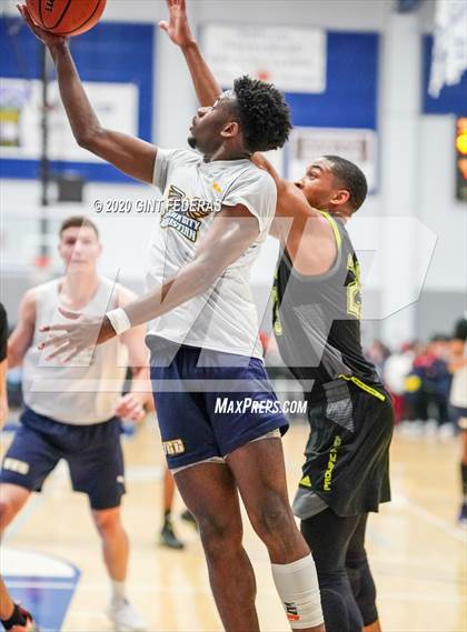 Thumbnail 2 in Prolific Prep of Napa Christian vs. Dream City Christian (Crush in the Valley) photogallery.