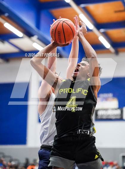 Thumbnail 2 in Prolific Prep of Napa Christian vs. Dream City Christian (Crush in the Valley) photogallery.