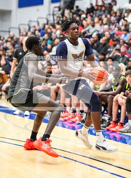 Thumbnail 2 in Prolific Prep of Napa Christian vs. Dream City Christian (Crush in the Valley) photogallery.