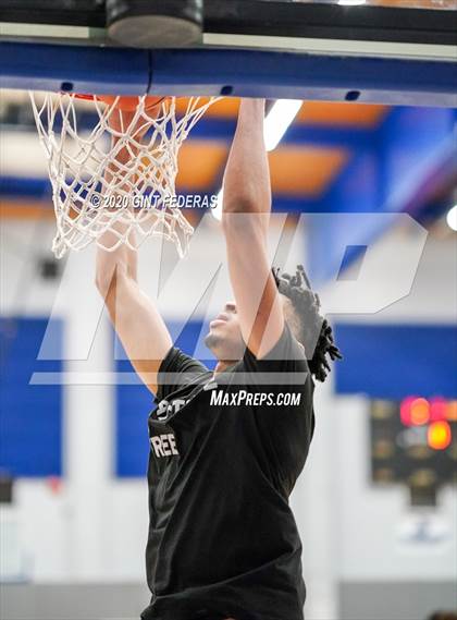 Thumbnail 3 in Prolific Prep of Napa Christian vs. Dream City Christian (Crush in the Valley) photogallery.