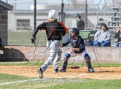 Thumbnail 3 in New Plymouth vs Scappoose (Treasure Valley Invitational) photogallery.