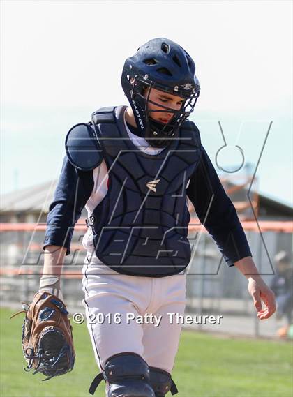 Thumbnail 1 in New Plymouth vs Scappoose (Treasure Valley Invitational) photogallery.