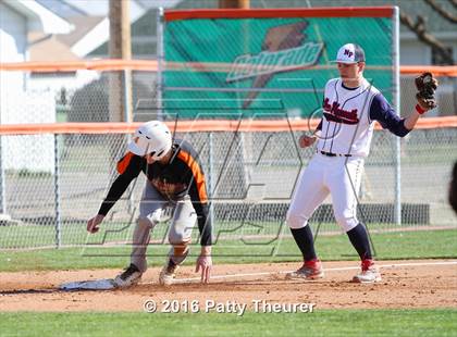 Thumbnail 2 in New Plymouth vs Scappoose (Treasure Valley Invitational) photogallery.