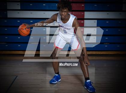Thumbnail 1 in DeMatha (Preseason Photo Shoot) photogallery.