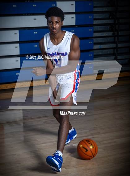 Thumbnail 2 in DeMatha (Preseason Photo Shoot) photogallery.