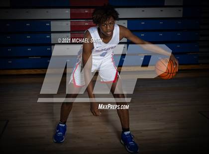 Thumbnail 1 in DeMatha (Preseason Photo Shoot) photogallery.