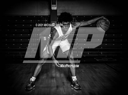 Thumbnail 2 in DeMatha (Preseason Photo Shoot) photogallery.