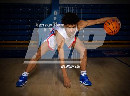 Thumbnail 1 in DeMatha (Preseason Photo Shoot) photogallery.