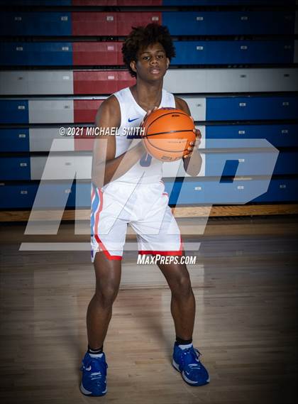 Thumbnail 1 in DeMatha (Preseason Photo Shoot) photogallery.