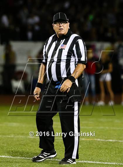 Thumbnail 1 in Oxnard vs. West Ranch photogallery.