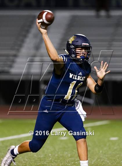 Thumbnail 1 in Oxnard vs. West Ranch photogallery.