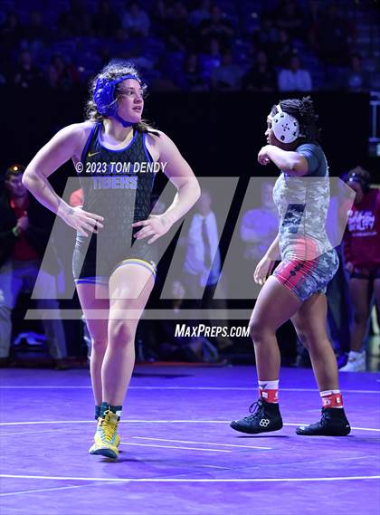 Thumbnail 1 in UIL 6A State Championships 152 lb - 235 lb Finals photogallery.