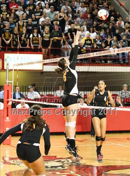 Thumbnail 2 in Apex vs Providence (NCHSAA 4A Final) photogallery.