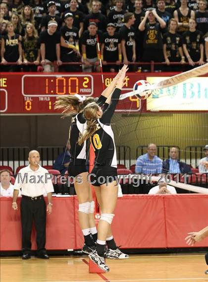 Thumbnail 2 in Apex vs Providence (NCHSAA 4A Final) photogallery.