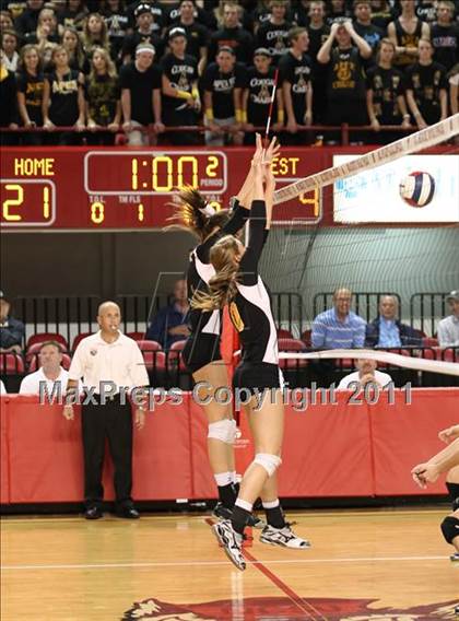 Thumbnail 1 in Apex vs Providence (NCHSAA 4A Final) photogallery.