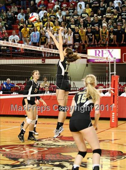 Thumbnail 2 in Apex vs Providence (NCHSAA 4A Final) photogallery.