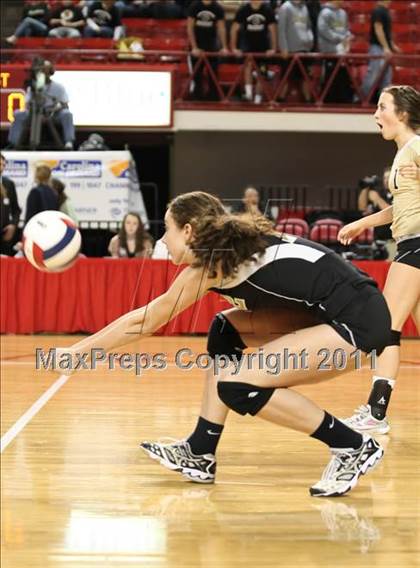 Thumbnail 3 in Apex vs Providence (NCHSAA 4A Final) photogallery.