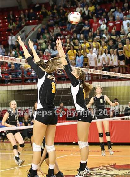 Thumbnail 3 in Apex vs Providence (NCHSAA 4A Final) photogallery.