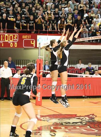 Thumbnail 2 in Apex vs Providence (NCHSAA 4A Final) photogallery.