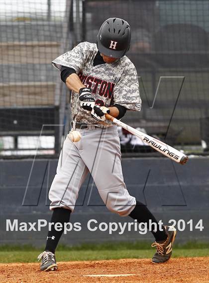 Thumbnail 3 in Houston vs. Collierville photogallery.