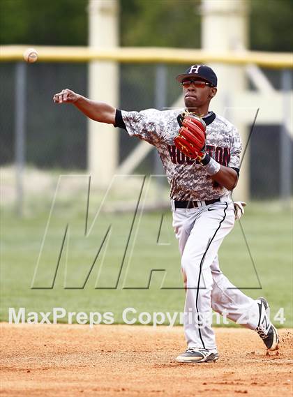 Thumbnail 2 in Houston vs. Collierville photogallery.