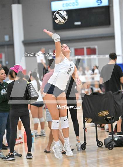 Thumbnail 2 in Salpointe Catholic vs. Vista Murrieta (Nike TOC Southwest) photogallery.
