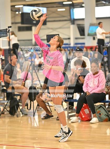 Thumbnail 2 in Salpointe Catholic vs. Vista Murrieta (Nike TOC Southwest) photogallery.