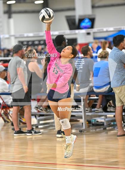 Thumbnail 2 in Salpointe Catholic vs. Vista Murrieta (Nike TOC Southwest) photogallery.