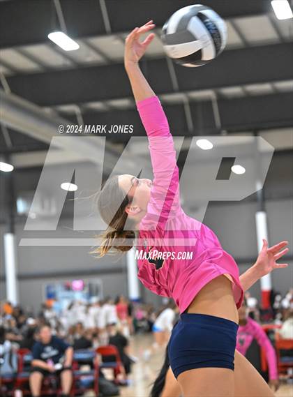 Thumbnail 3 in Salpointe Catholic vs. Vista Murrieta (Nike TOC Southwest) photogallery.