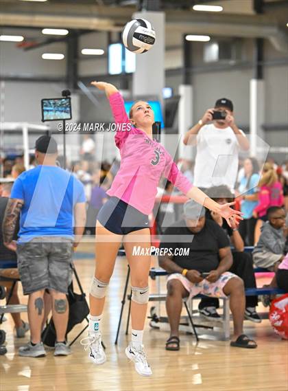 Thumbnail 2 in Salpointe Catholic vs. Vista Murrieta (Nike TOC Southwest) photogallery.