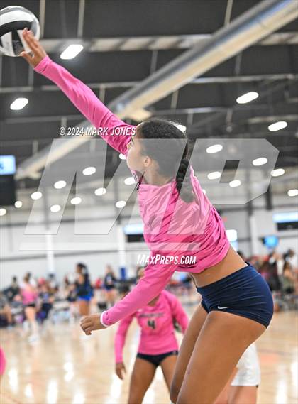 Thumbnail 3 in Salpointe Catholic vs. Vista Murrieta (Nike TOC Southwest) photogallery.