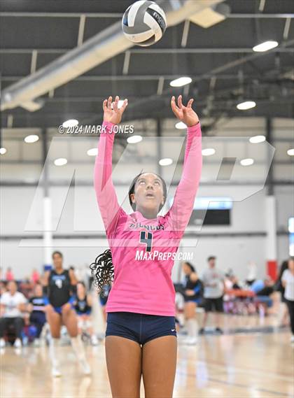 Thumbnail 2 in Salpointe Catholic vs. Vista Murrieta (Nike TOC Southwest) photogallery.