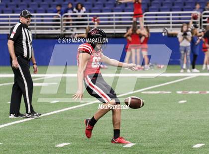 Thumbnail 2 in Lake Travis vs Weslaco (UIL 6A Regional Playoff) photogallery.