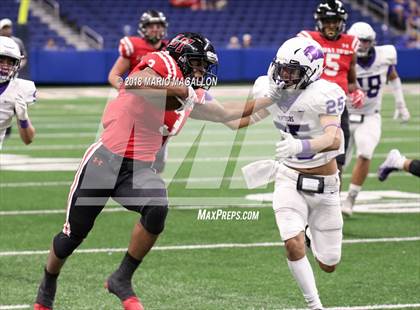 Thumbnail 3 in Lake Travis vs Weslaco (UIL 6A Regional Playoff) photogallery.