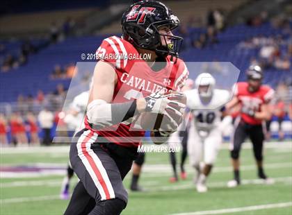 Thumbnail 3 in Lake Travis vs Weslaco (UIL 6A Regional Playoff) photogallery.