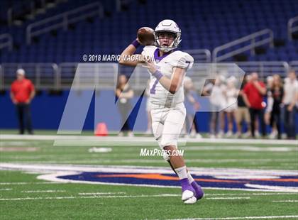 Thumbnail 3 in Lake Travis vs Weslaco (UIL 6A Regional Playoff) photogallery.