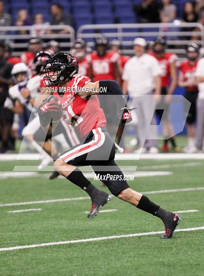 Thumbnail 2 in Lake Travis vs Weslaco (UIL 6A Regional Playoff) photogallery.