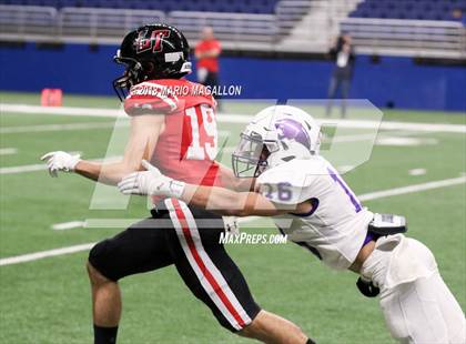 Thumbnail 2 in Lake Travis vs Weslaco (UIL 6A Regional Playoff) photogallery.