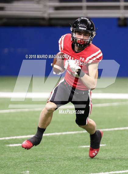 Thumbnail 1 in Lake Travis vs Weslaco (UIL 6A Regional Playoff) photogallery.