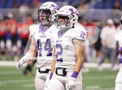 Thumbnail 2 in Lake Travis vs Weslaco (UIL 6A Regional Playoff) photogallery.