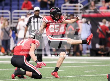 Thumbnail 2 in Lake Travis vs Weslaco (UIL 6A Regional Playoff) photogallery.