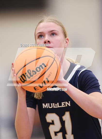 Thumbnail 3 in Mullen vs Cherokee Trail (Grandview High School) photogallery.