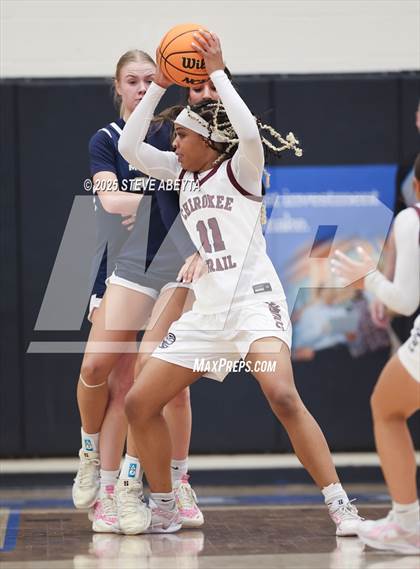 Thumbnail 2 in Mullen vs Cherokee Trail (Grandview High School) photogallery.