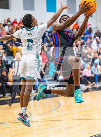 Thumbnail 3 in Atlantic Collegiate Academy vs Mullins (SCHSL 2A Round 3) photogallery.