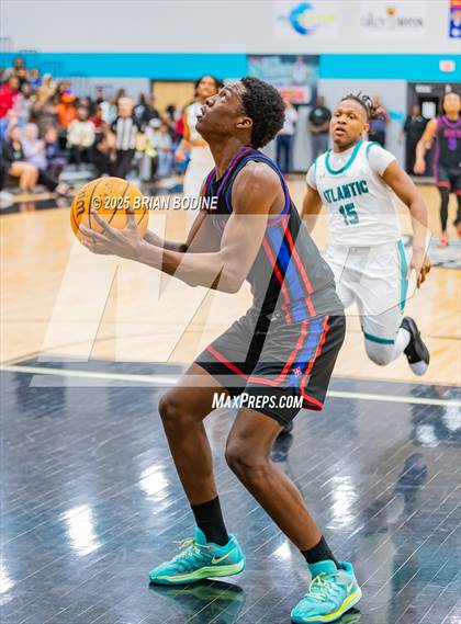 Thumbnail 3 in Atlantic Collegiate Academy vs Mullins (SCHSL 2A Round 3) photogallery.