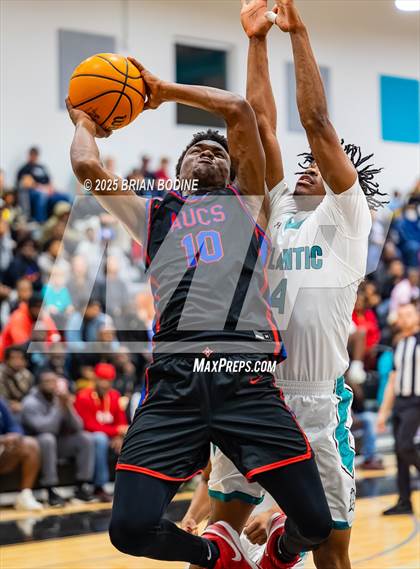 Thumbnail 2 in Atlantic Collegiate Academy vs Mullins (SCHSL 2A Round 3) photogallery.