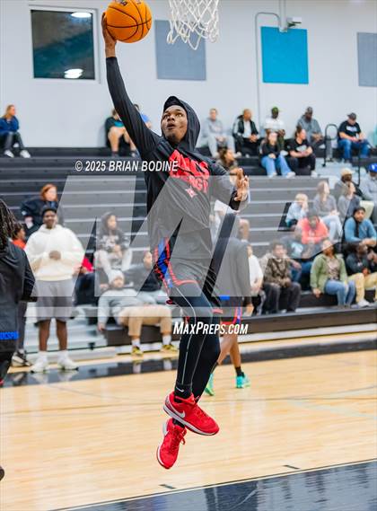 Thumbnail 3 in Atlantic Collegiate Academy vs Mullins (SCHSL 2A Round 3) photogallery.