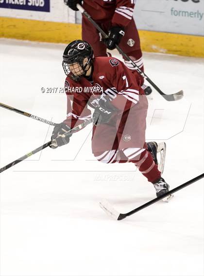Thumbnail 3 in Bedford vs Concord (NHIAA D1 Final) photogallery.